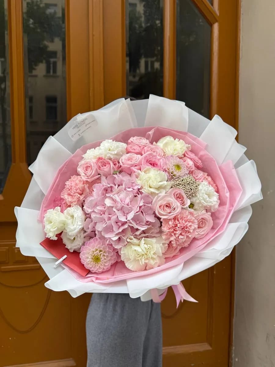 Velour bouquet of roses, hydrangea, eustoma and carnations